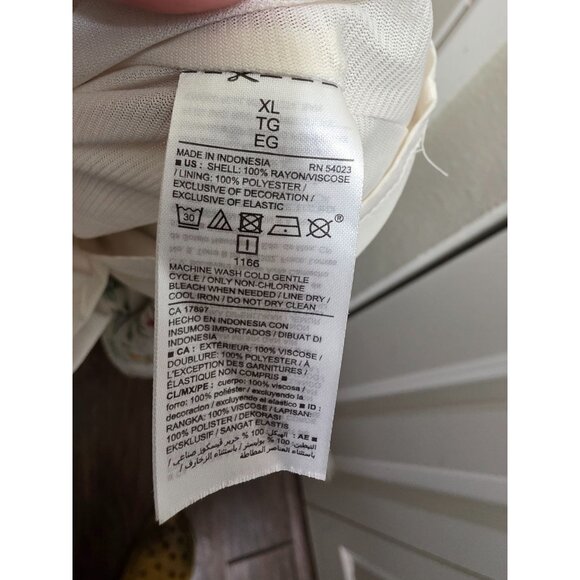 Old Navy Floral Print Sleeveless Midi Dress With Adjustable Straps & Smocked Bac - Picture 12 of 12